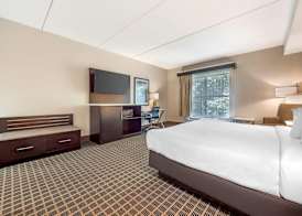 Wingate by Wyndham North East 4
