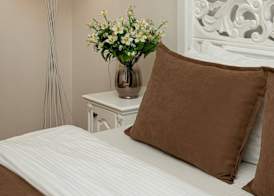 Golden Hotel 4