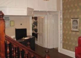 Canterbury Hotel Cottages and Apartments 2