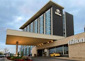 Hilton Toronto Airport Hotel & Suites 2