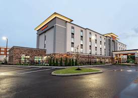 Hampton Inn Madison, OH 2