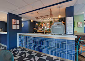 Travelodge Bracknell Central 5
