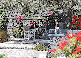 Phaos Santorini Suites 5