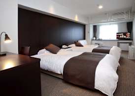 Hotel Plaza Osaka 5