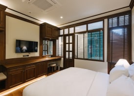 Coucou Hotel 5