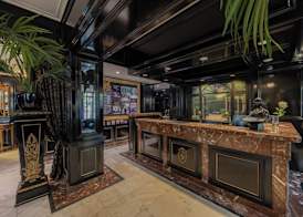 Apollofirst Boutique Hotel 4