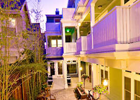 Pacific Blue Inn 4