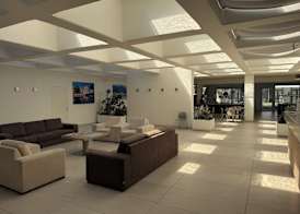 Hotel Holiday 4