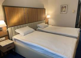 Legends Hotel 5