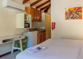 Talk of the Town Inn & Suites - St Eustatius 5