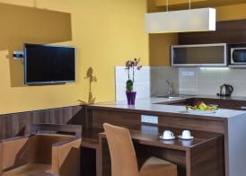 Royal Club Hotel 4