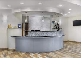 Best Western Plus Fort Worth Forest Hill Inn & Suites 4