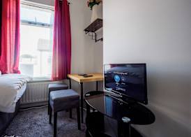12 Cornwallis Lodge Family Room 2 4