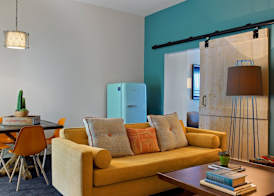 Lone Star Court, by Valencia Hotel Collection 5