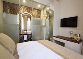 Arart Hotel 4