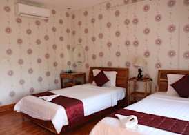 Sunrise Village Hotel 5