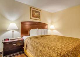 MainStay Suites Texas Medical Center-Reliant Park 5