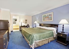 Travelodge by Wyndham North Richland Hills/Dallas/Ft Worth 5