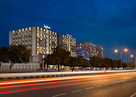 Radisson Hotel Muscat Panorama 3