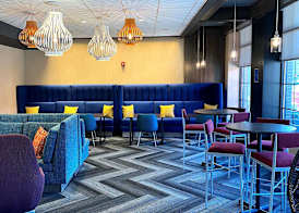 Tru By Hilton Baltimore Harbor East 4