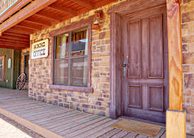 Tombstone Monument Guest Ranch 4
