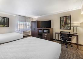 Best Western Town & Country Lodge 5