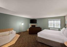 Wyndham Garden Galena Hotel & Day Spa 4