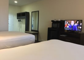 Days Inn & Suites by Wyndham Galveston West/Seawall 4