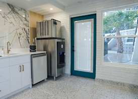 Ivory Sands Beach Suites 2