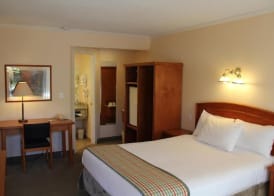Travelodge by Wyndham Kamloops 3