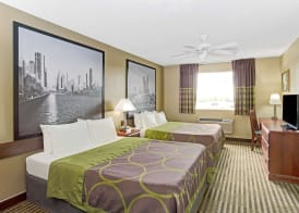 Super 8 by Wyndham Gurnee 3