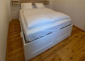 Modern, centrally located apartment 3