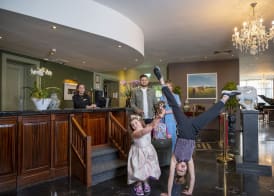 Newpark Hotel 2