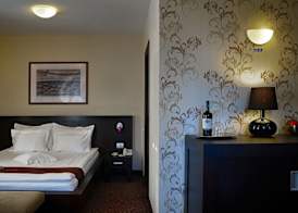 Hotel Cherica 4