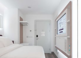 YOTELAIR Istanbul Airport, Duty free - International Transit area 5