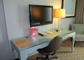 Crowne Plaza LOMBARD DOWNERS GROVE by IHG 5