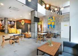 Yello Hotel Manggarai 5