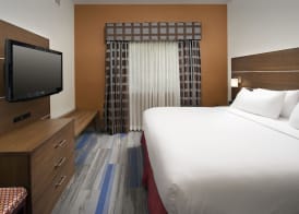 Holiday Inn Express & Suites CHARLOTTESVILLE - RUCKERSVILLE by IHG 4