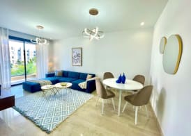 NEW Bright and Luxurious 2bds in Rd Malaga B10 2