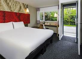 ibis Plymouth 5