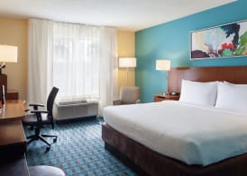 Fairfield Inn & Suites by Marriott Orlando Lake Buena Vista in the Marriott Village 4