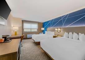 Comfort Inn River's Edge 4