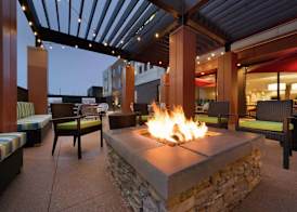 Home2 Suites by Hilton Milwaukee Airport 2