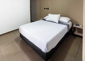 HOTEL LAX 3