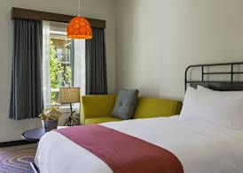 Lone Star Court, by Valencia Hotel Collection 4