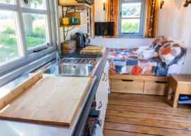 The Hideaway Hut - 1 Bed Shepherds Hut - Hereford 4