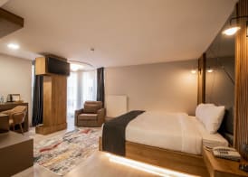 Adresin Hotel 3