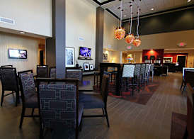 Hampton Inn & Suites Grand Forks 4