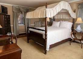 Plumsteadville Inn 5