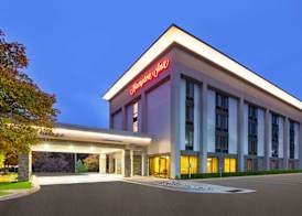 Hampton Inn Traverse City 4